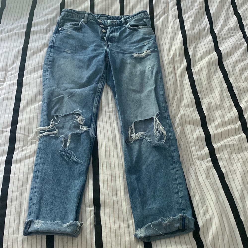 H&M boyfriend ripped jeans!